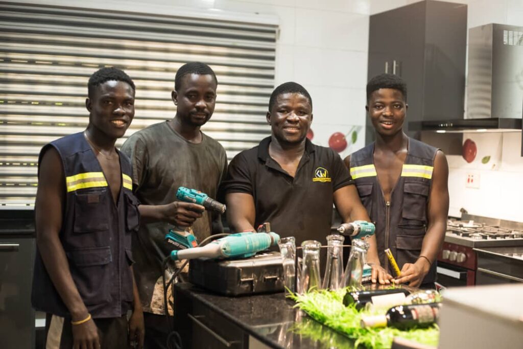 2f1ab84f f7ec 48b3 80b9 ddd6852aae56